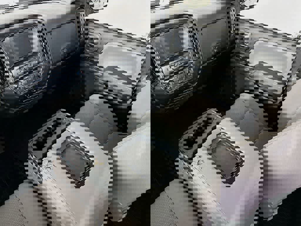 Used 2018 Chevrolet Silverado 1500 Custom w/ LPO, Street Package image 11