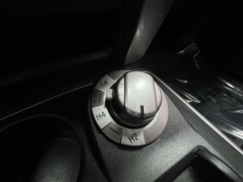 Used 2021 Toyota 4Runner SR5 AWD/4WD image 38