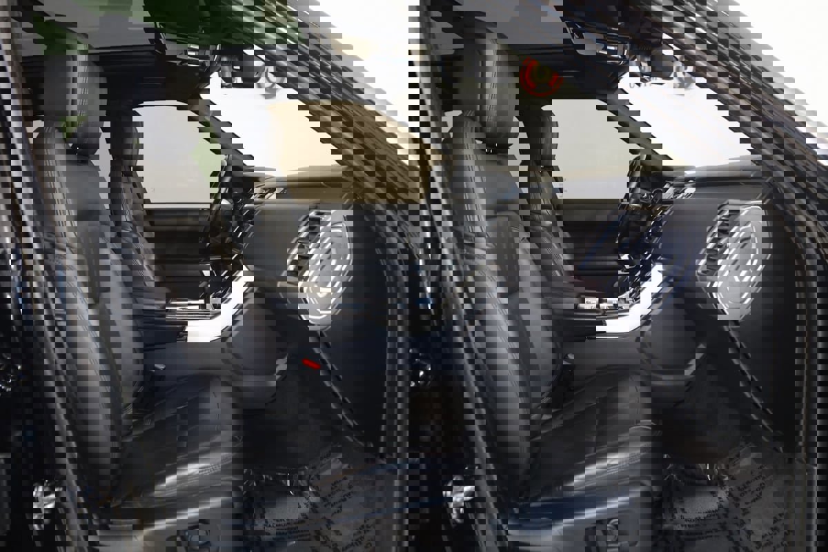 Used 2018 Land Rover Range Rover Sport HSE image 13