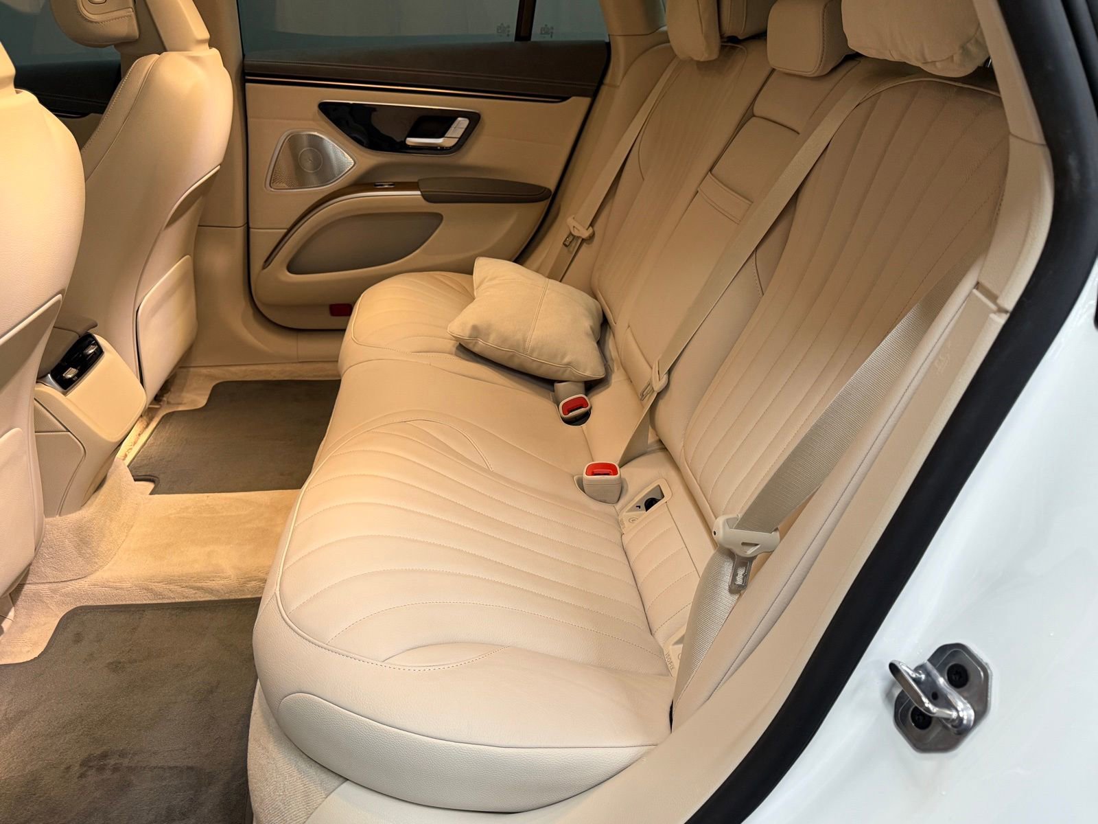 Certified 2023 Mercedes-Benz EQS 450+ Sedan image 40