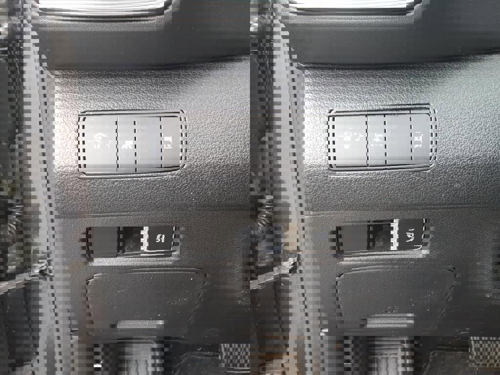 Used 2021 Hyundai Santa Fe SE image 10