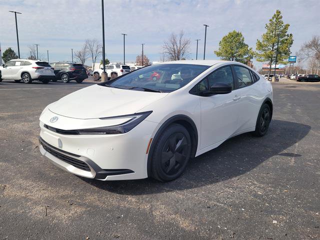 Used 2024 Toyota Prius Prime SE image 29