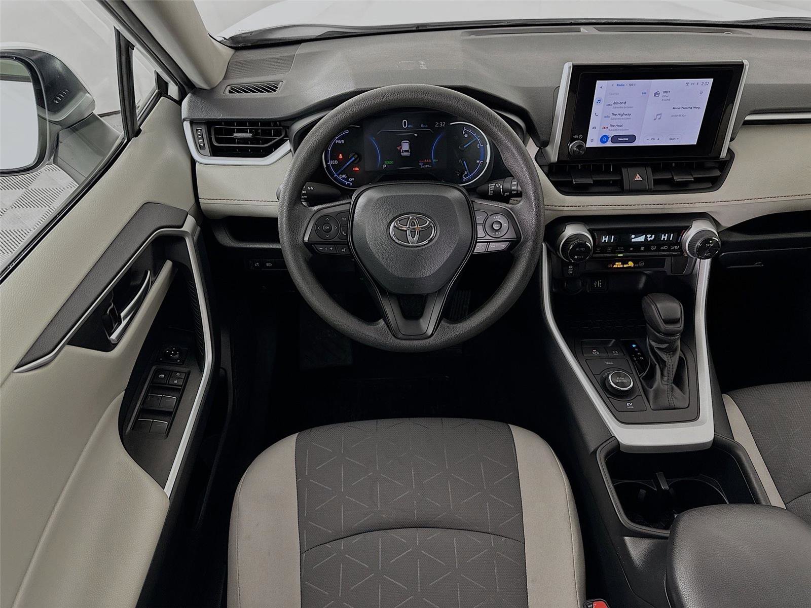 Certified 2025 Toyota RAV4 XLE image 21