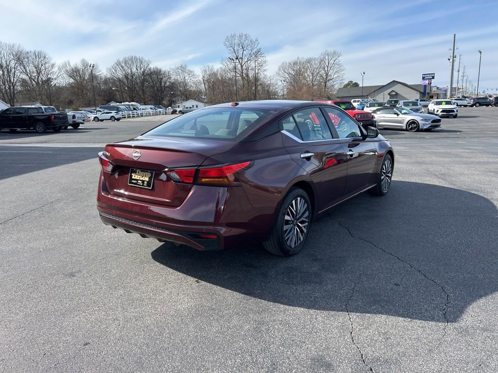 Used 2025 Nissan Altima 2.5 SV image 4