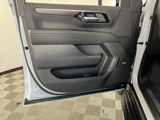 New 2026 Chevrolet Suburban Premier w/ Sun And Tow Package image 10