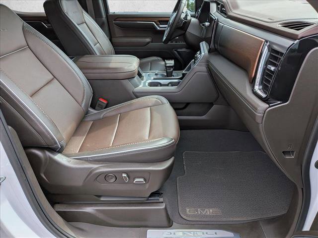 Used 2023 GMC Sierra 1500 Denali w/ Denali Reserve Package AWD/4WD image 21