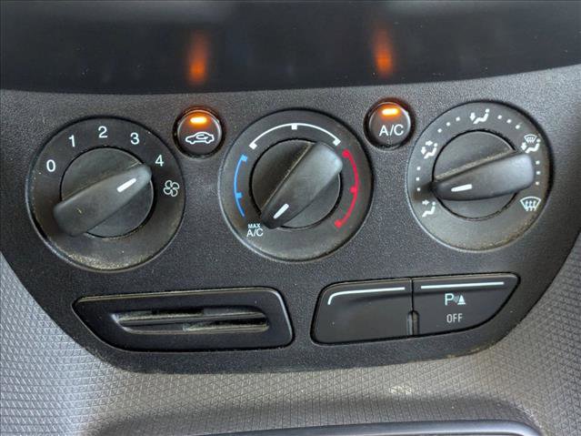 Used 2018 Ford Transit Connect XL image 14