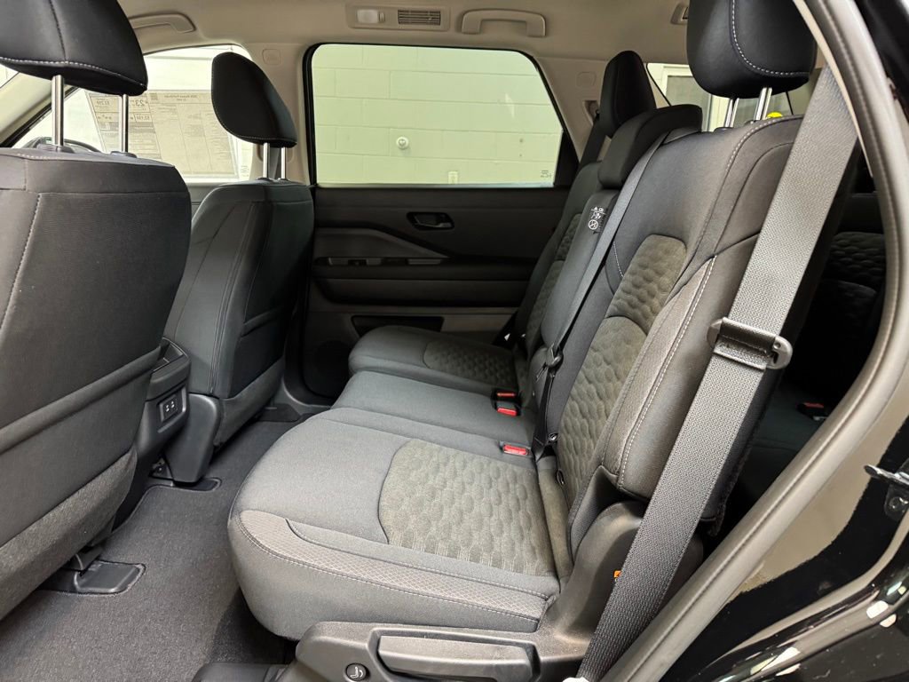 New 2026 Nissan Pathfinder SV image 15