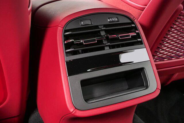 Used 2023 Maserati Quattroporte Modena RWD image 21
