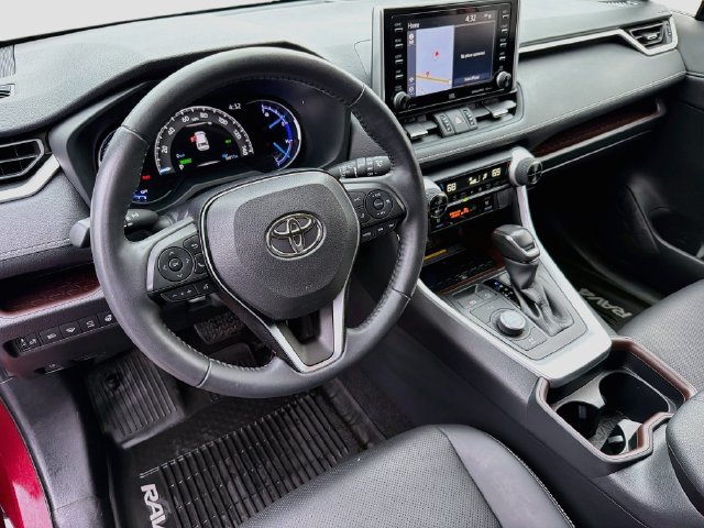 Used 2020 Toyota RAV4 Limited AWD/4WD image 9