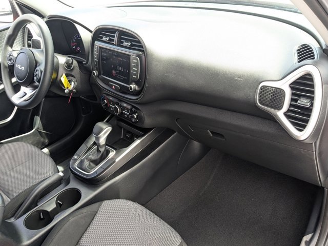 Used 2022 Kia Soul LX FWD image 19