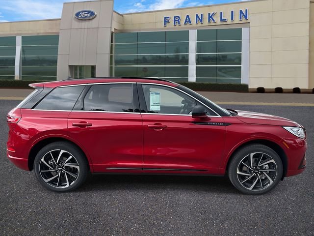 New 2025 Lincoln Corsair Grand Touring image 8