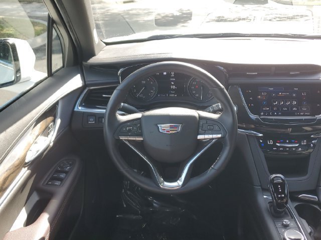 Certified 2022 Cadillac XT6 Premium Luxury w/ Technology Package AWD/4WD image 18