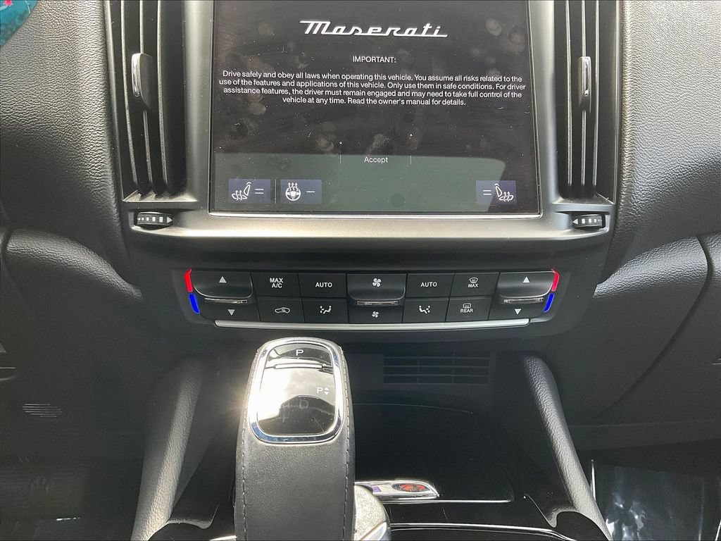 Used 2022 Maserati Levante GT AWD/4WD image 15