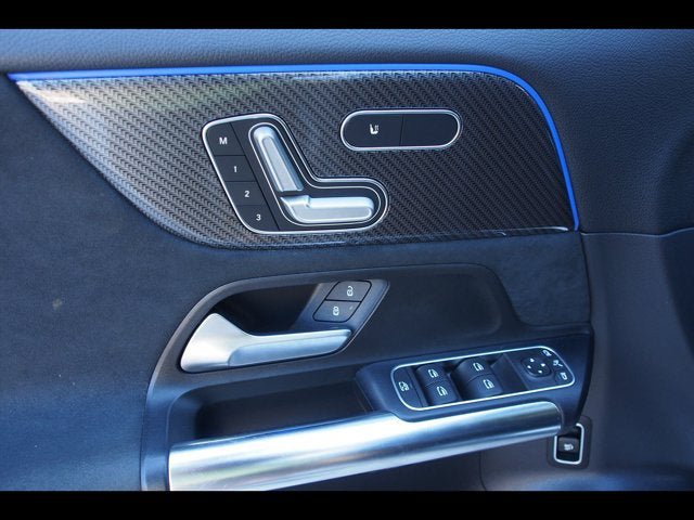 Used 2021 Mercedes-Benz GLA 250 4MATIC image 21