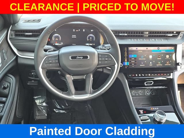 Used 2026 Jeep Grand Cherokee Limited AWD/4WD image 18