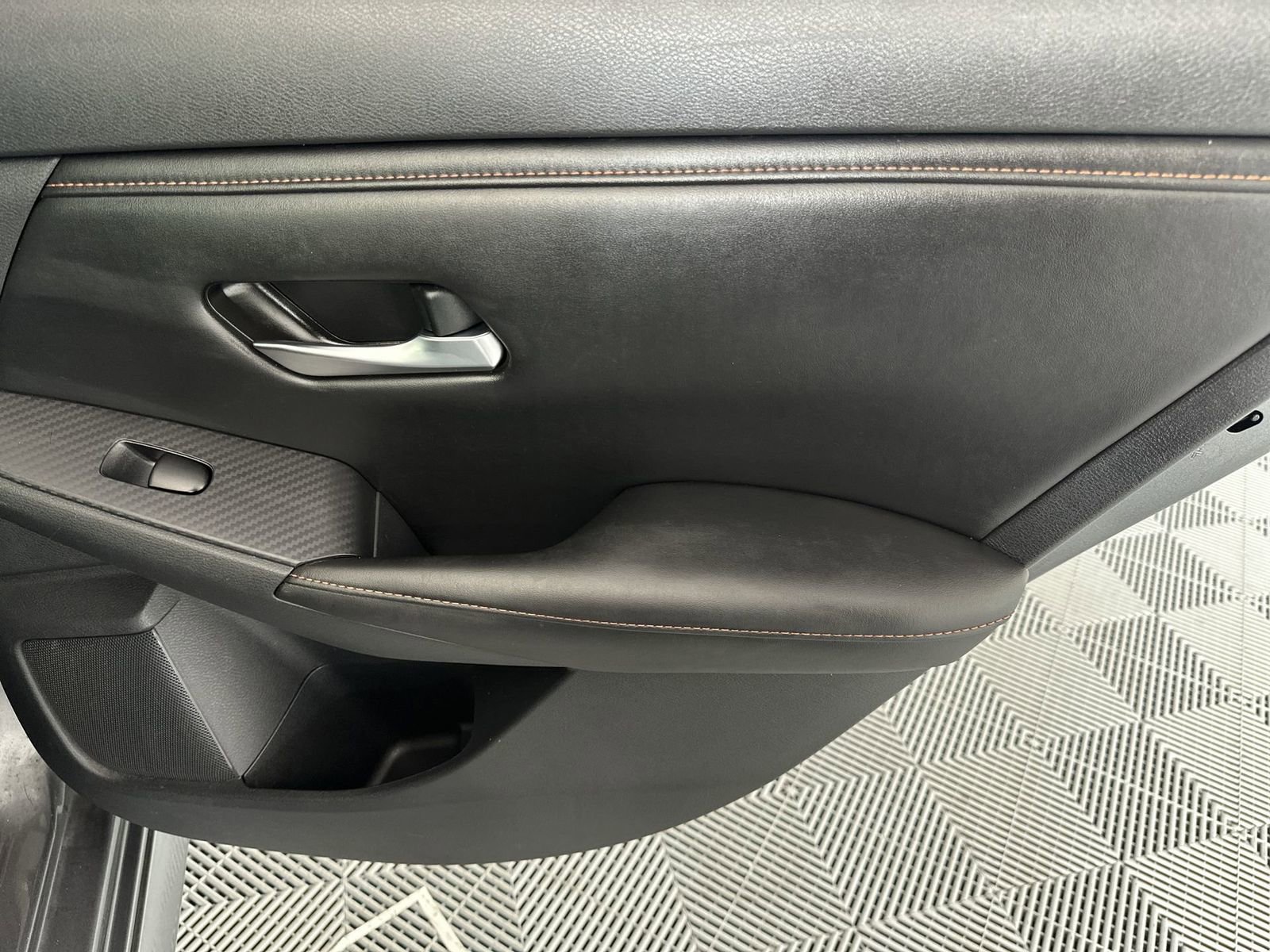 Certified 2023 Nissan Sentra SR w/ SR Premium Package image 29