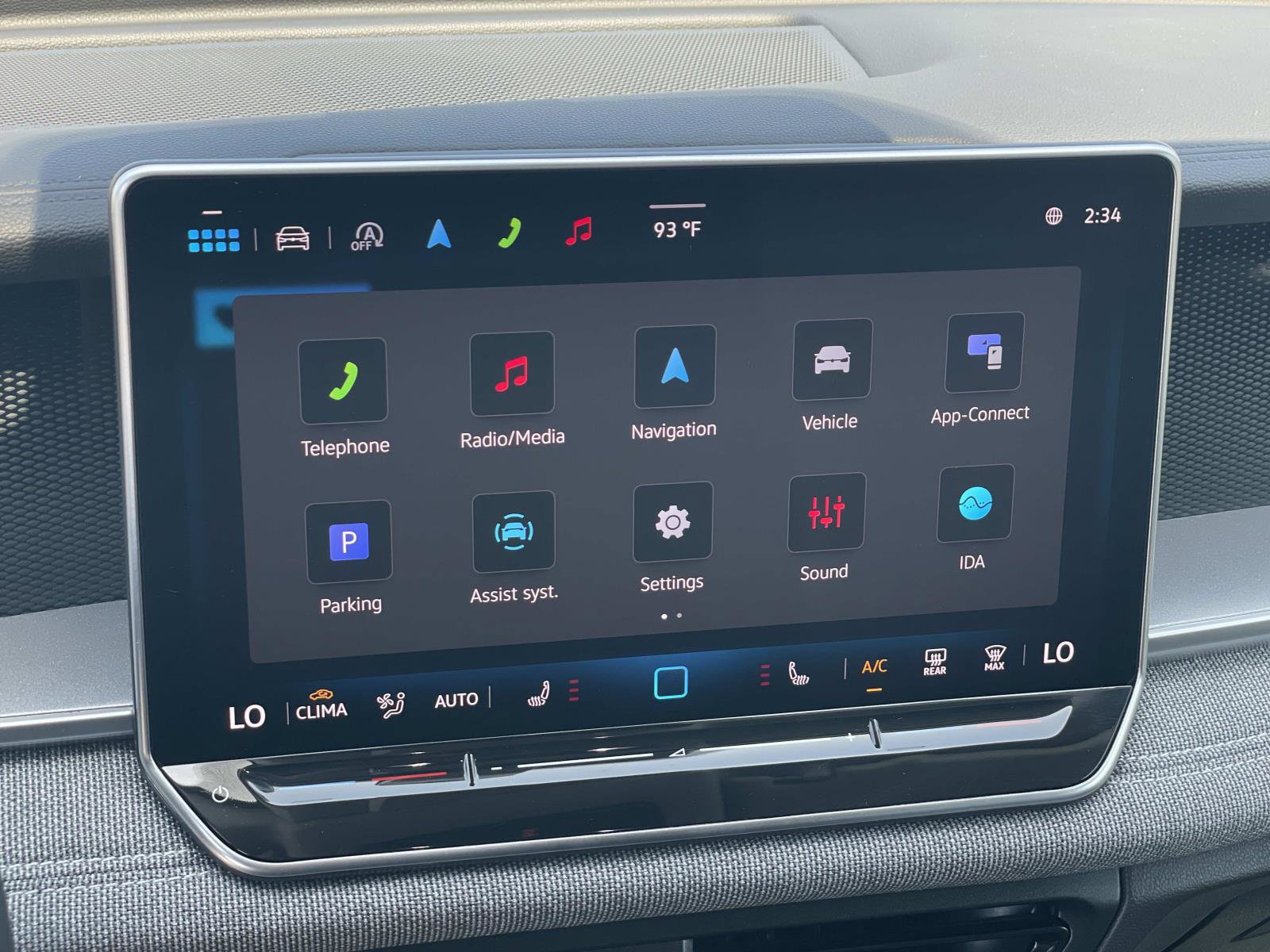 Certified 2025 Volkswagen Tiguan S FWD image 11