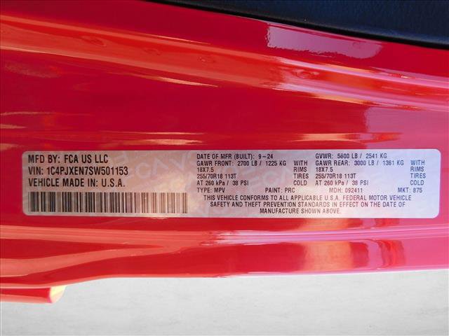 Used 2025 Jeep Wrangler Sahara image 25