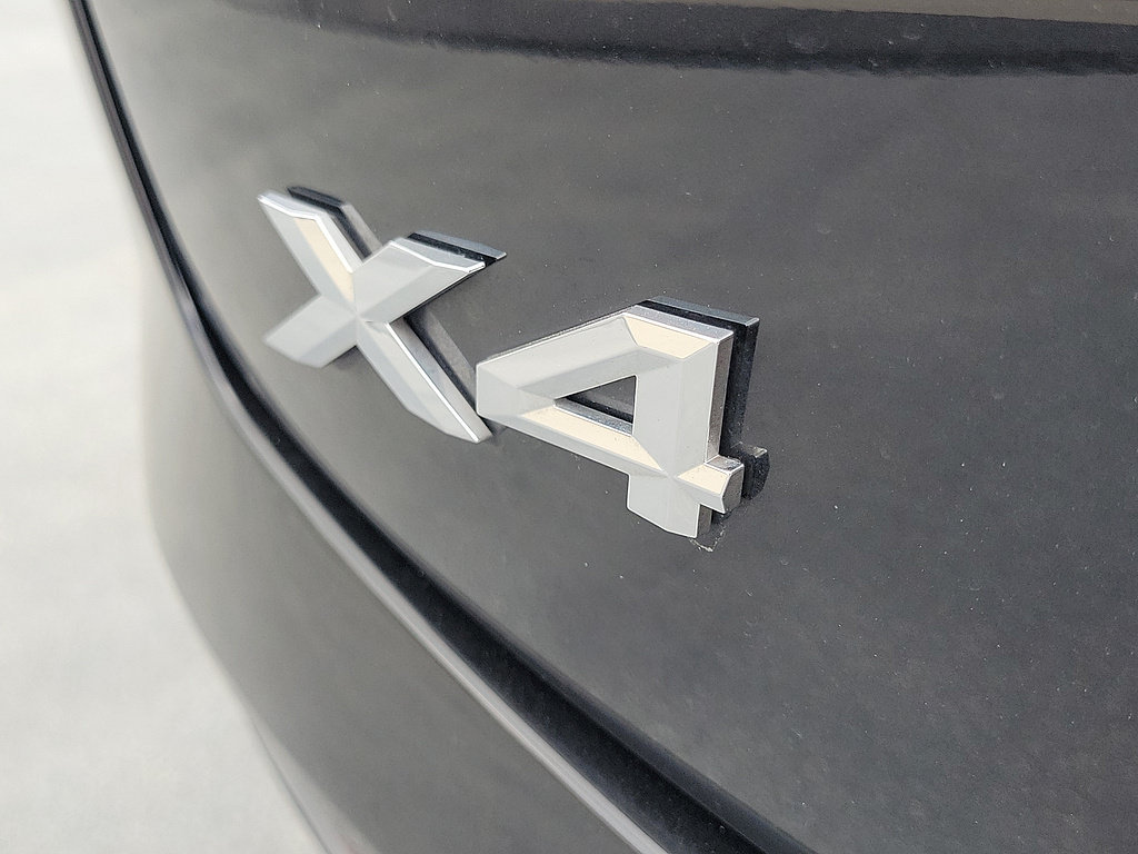 Used 2024 BMW X4 xDrive30i AWD/4WD image 7