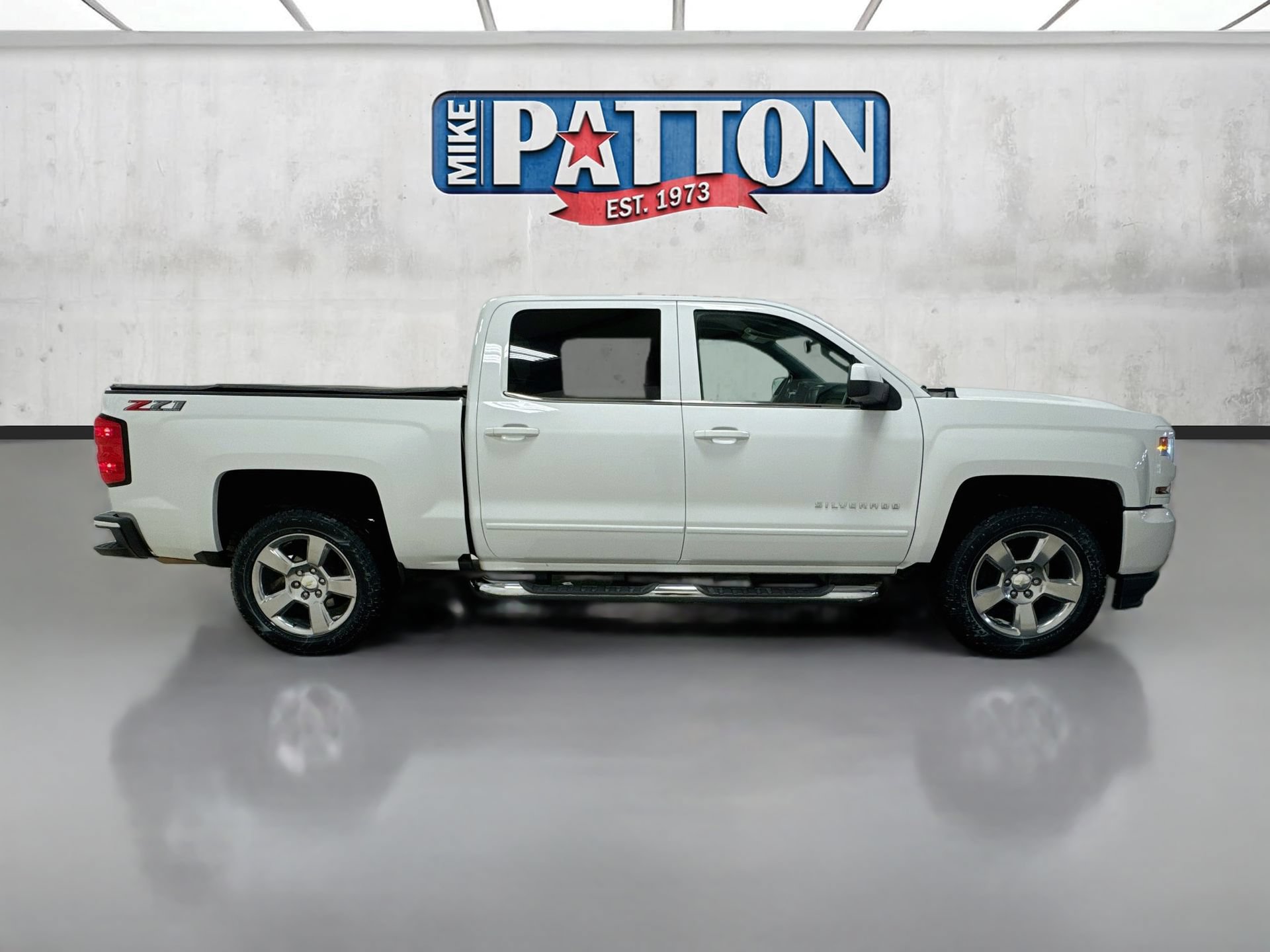 Used 2018 Chevrolet Silverado 1500 LT w/ All Star Edition AWD/4WD image 8