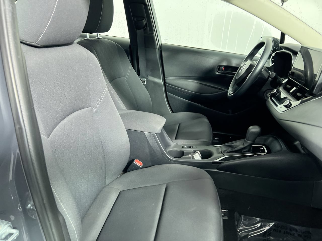 Used 2024 Toyota Corolla LE FWD image 23