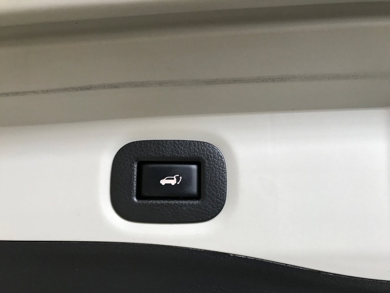 Used 2019 Nissan Rogue SL AWD/4WD image 14