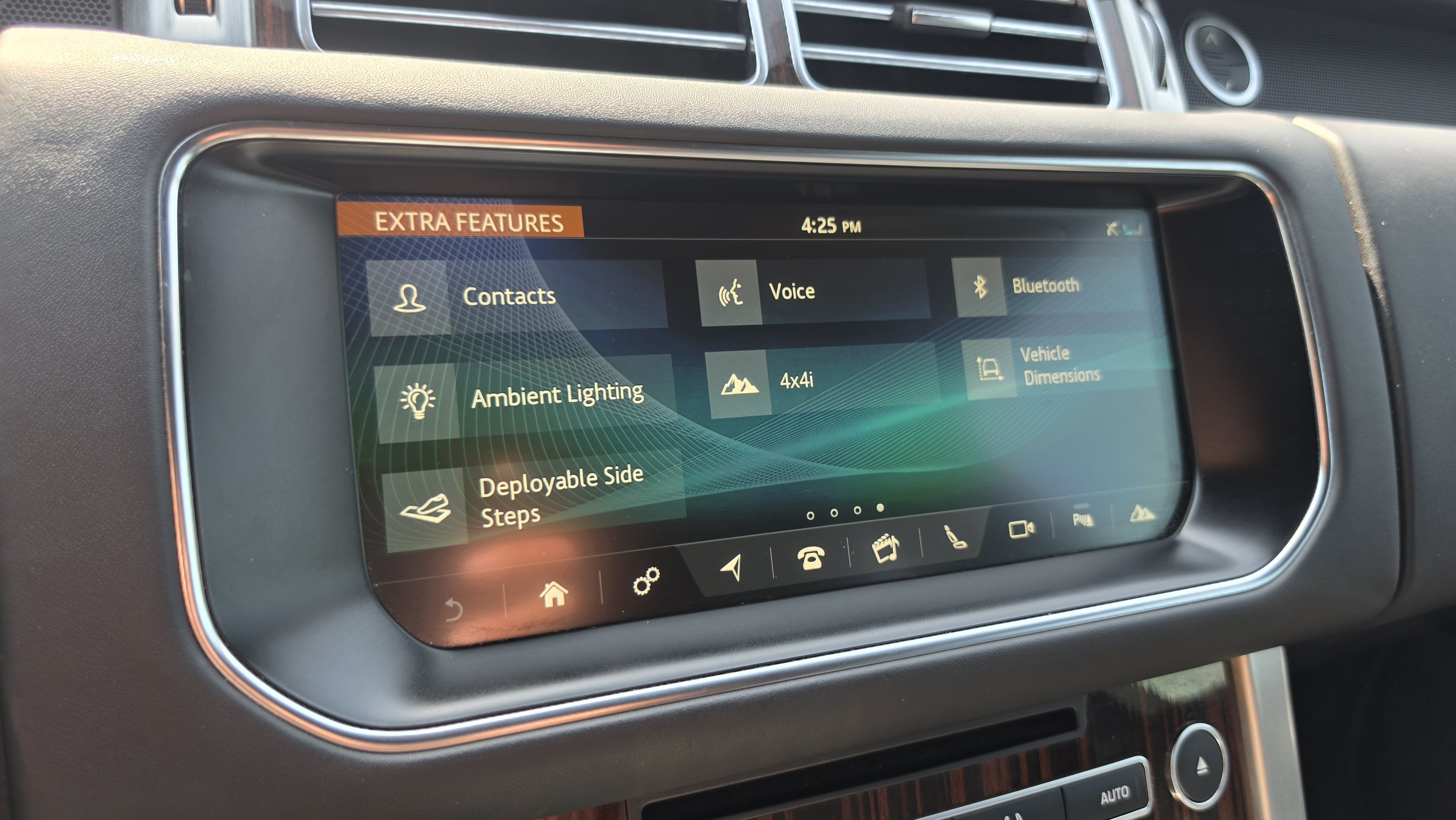 Used 2017 Land Rover Range Rover Supercharged AWD/4WD image 44