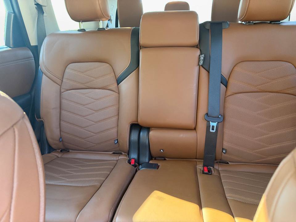 Used 2024 Nissan Pathfinder Platinum w/ Cargo Package AWD/4WD image 12