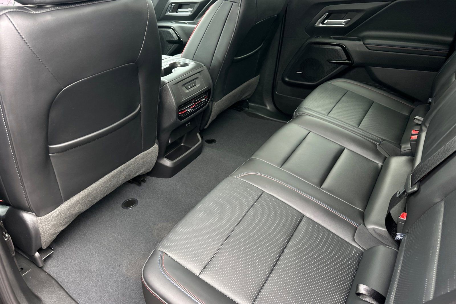 Used 2024 Chevrolet Silverado EV RST AWD/4WD image 14