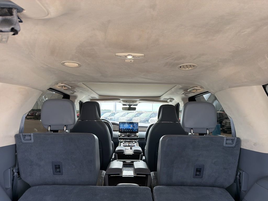Used 2023 Lincoln Navigator L Black Label AWD/4WD image 26