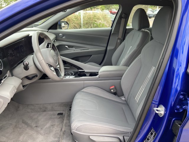 Used 2023 Hyundai Elantra SEL w/ Convenience Package FWD image 34