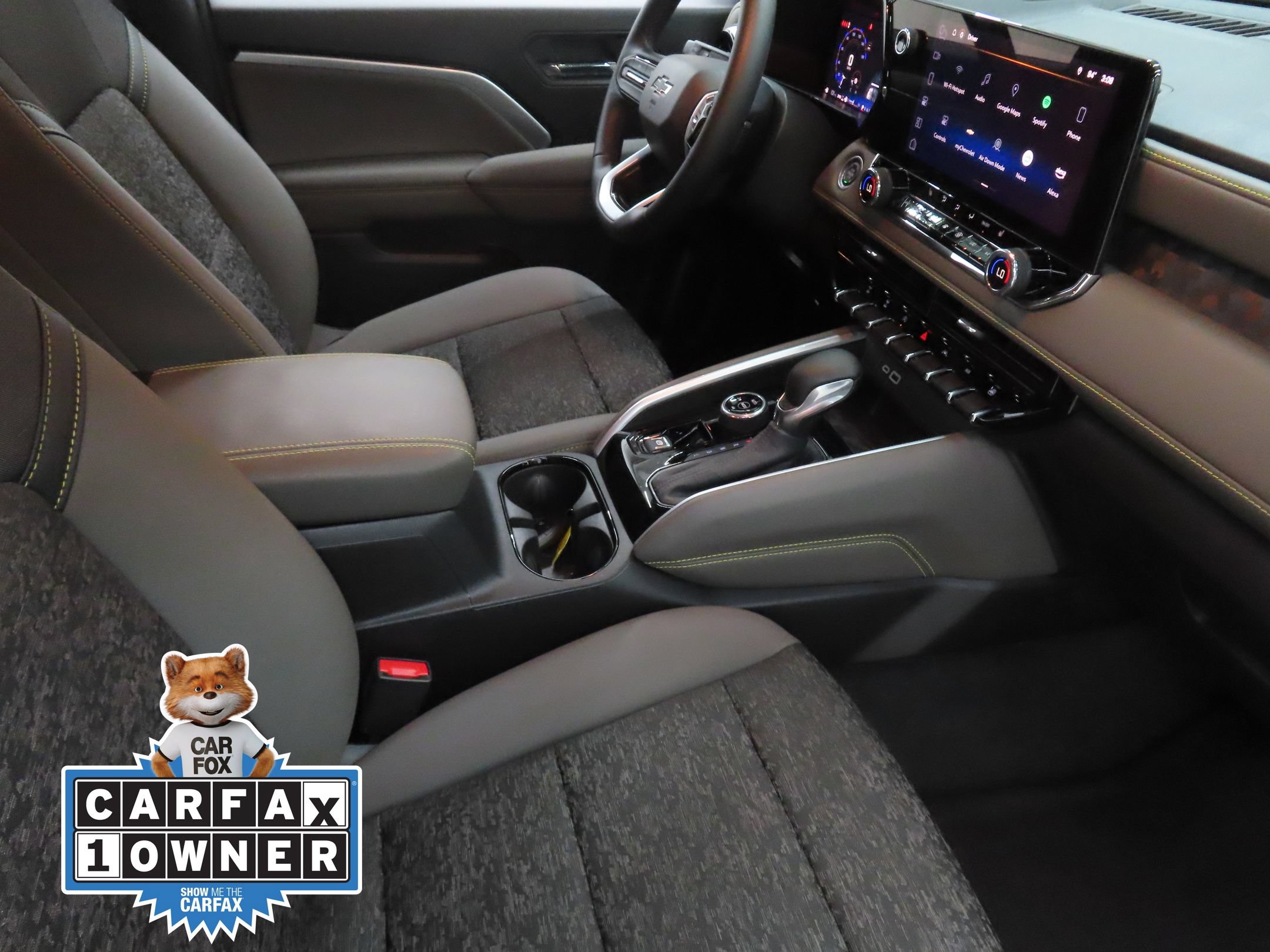 Used 2024 Chevrolet Colorado ZR2 w/ Technology Package AWD/4WD image 26