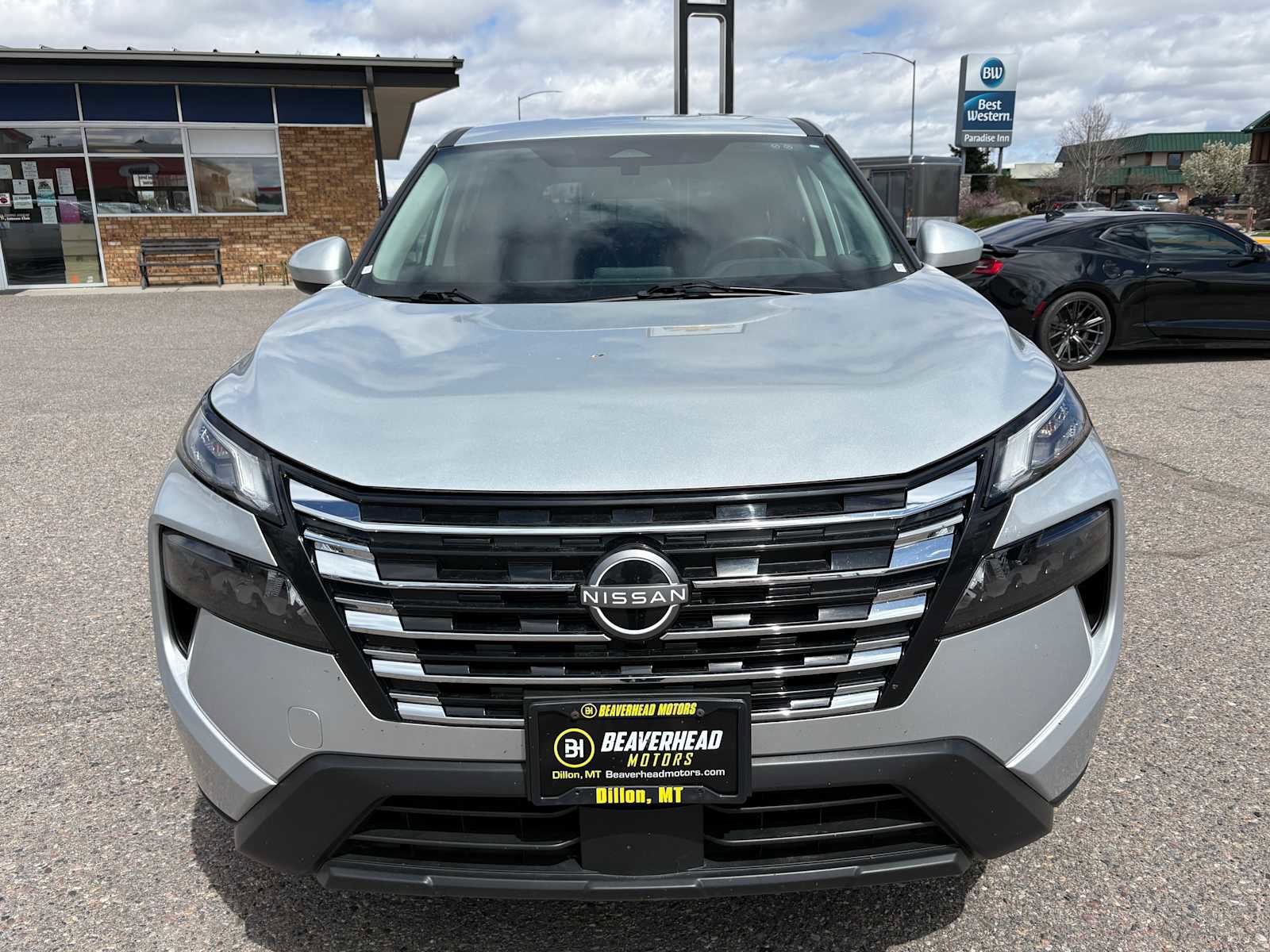 Used 2025 Nissan Rogue SV AWD/4WD image 10