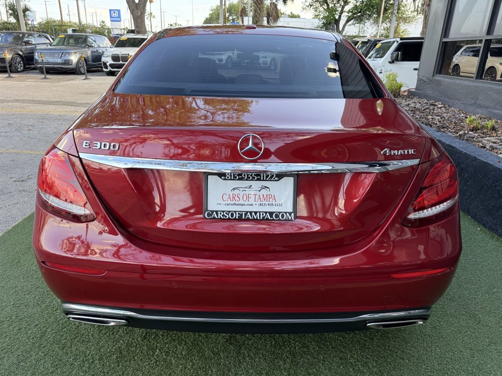 Used 2017 Mercedes-Benz E 300 4MATIC image 5