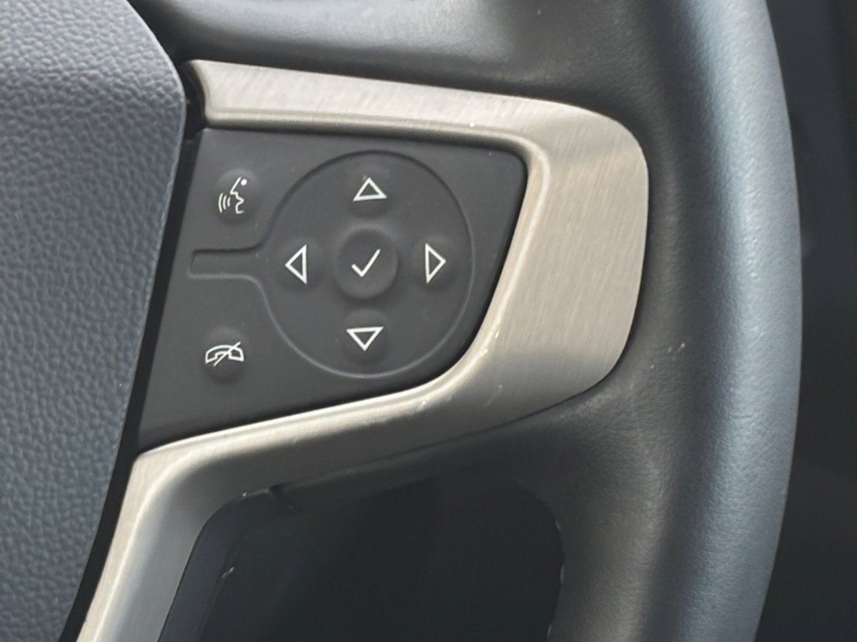 Used 2023 GMC Acadia Denali w/ Denali Ultimate Package image 13