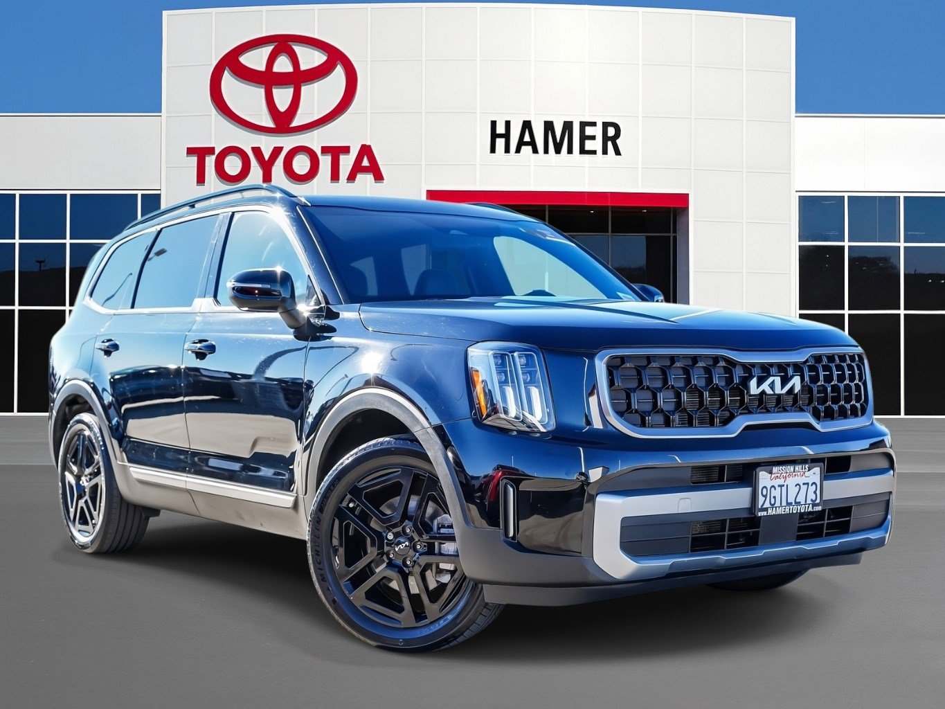 Used 2023 Kia Telluride EX X-Line image 1