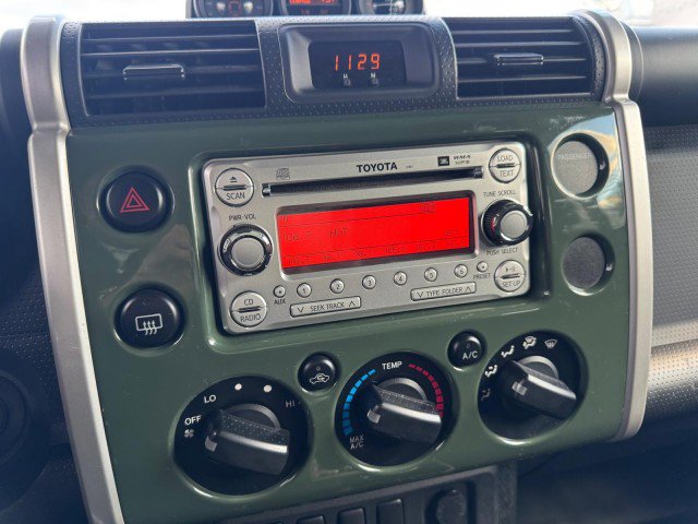 Used 2014 Toyota FJ Cruiser 4WD w/ Upgrade Package image 21