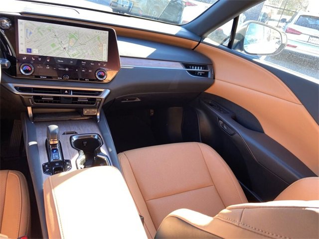 Used 2024 Lexus RX 350 Premium image 16