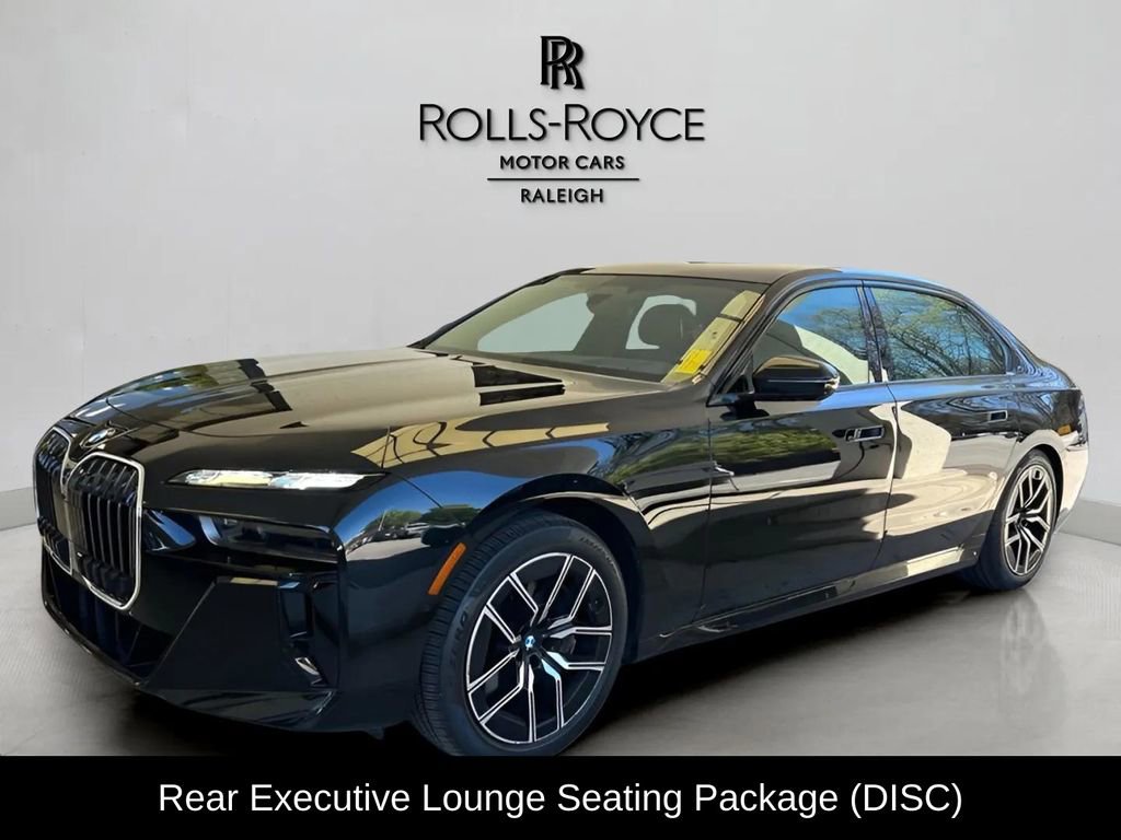 Used 2023 BMW 760i xDrive image 10