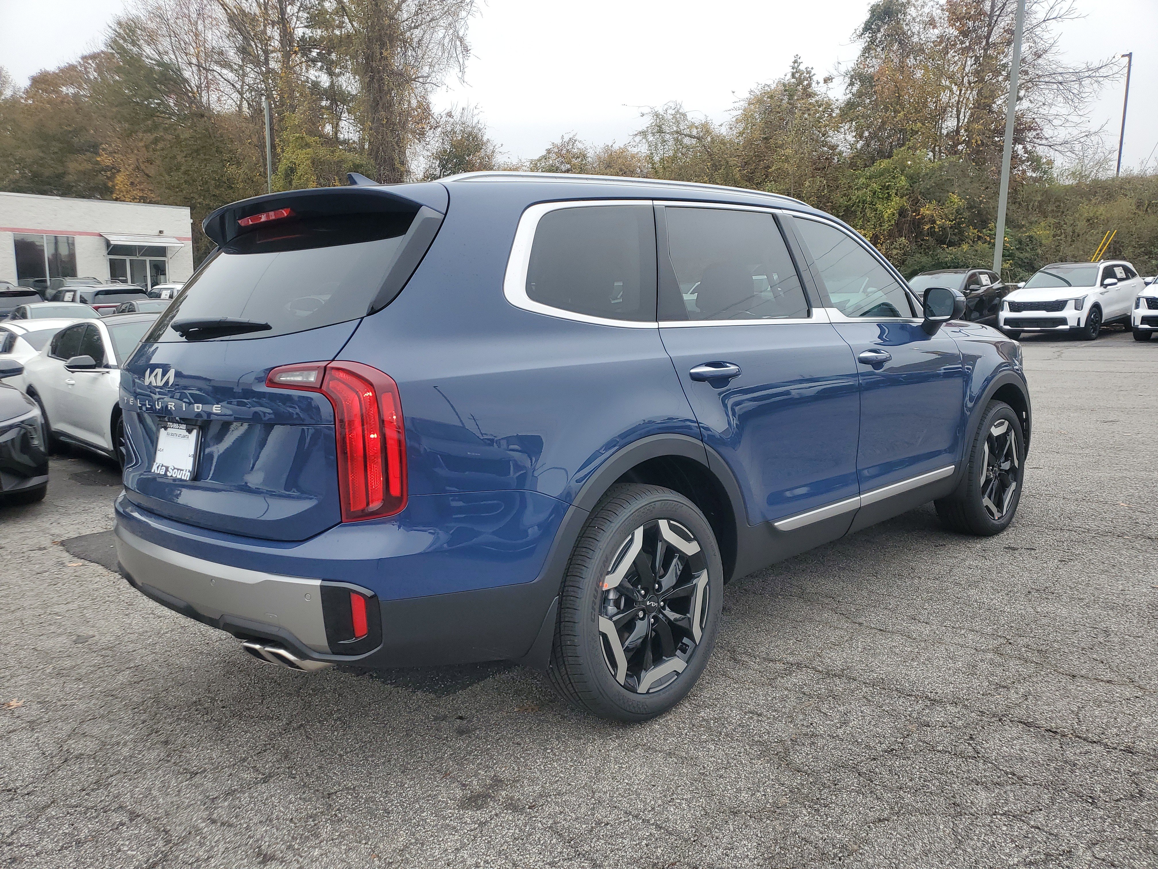 New 2025 Kia Telluride S image 6