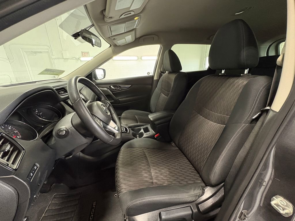 Used 2019 Nissan Rogue S image 16