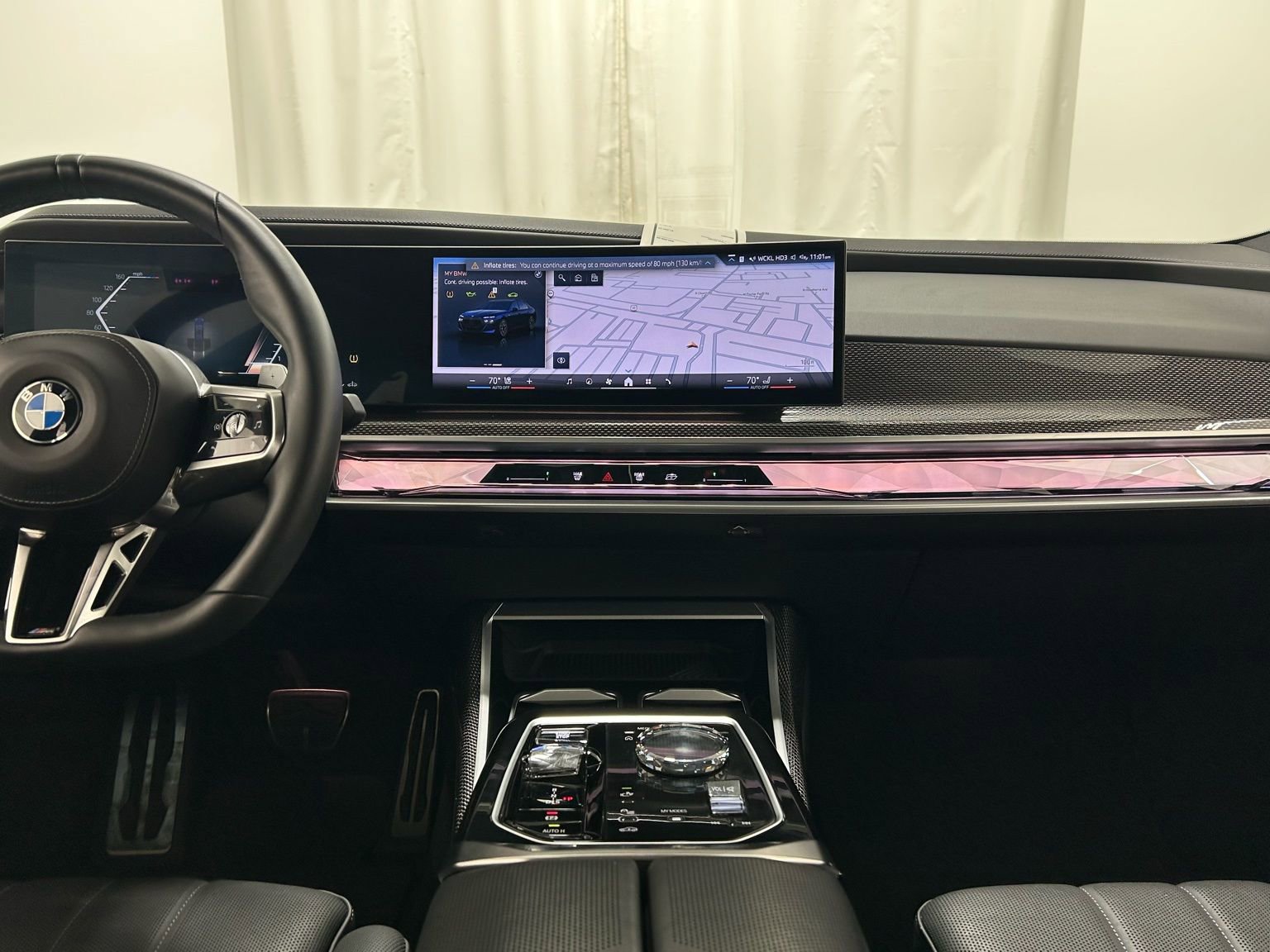 Used 2023 BMW 760i xDrive AWD/4WD image 9