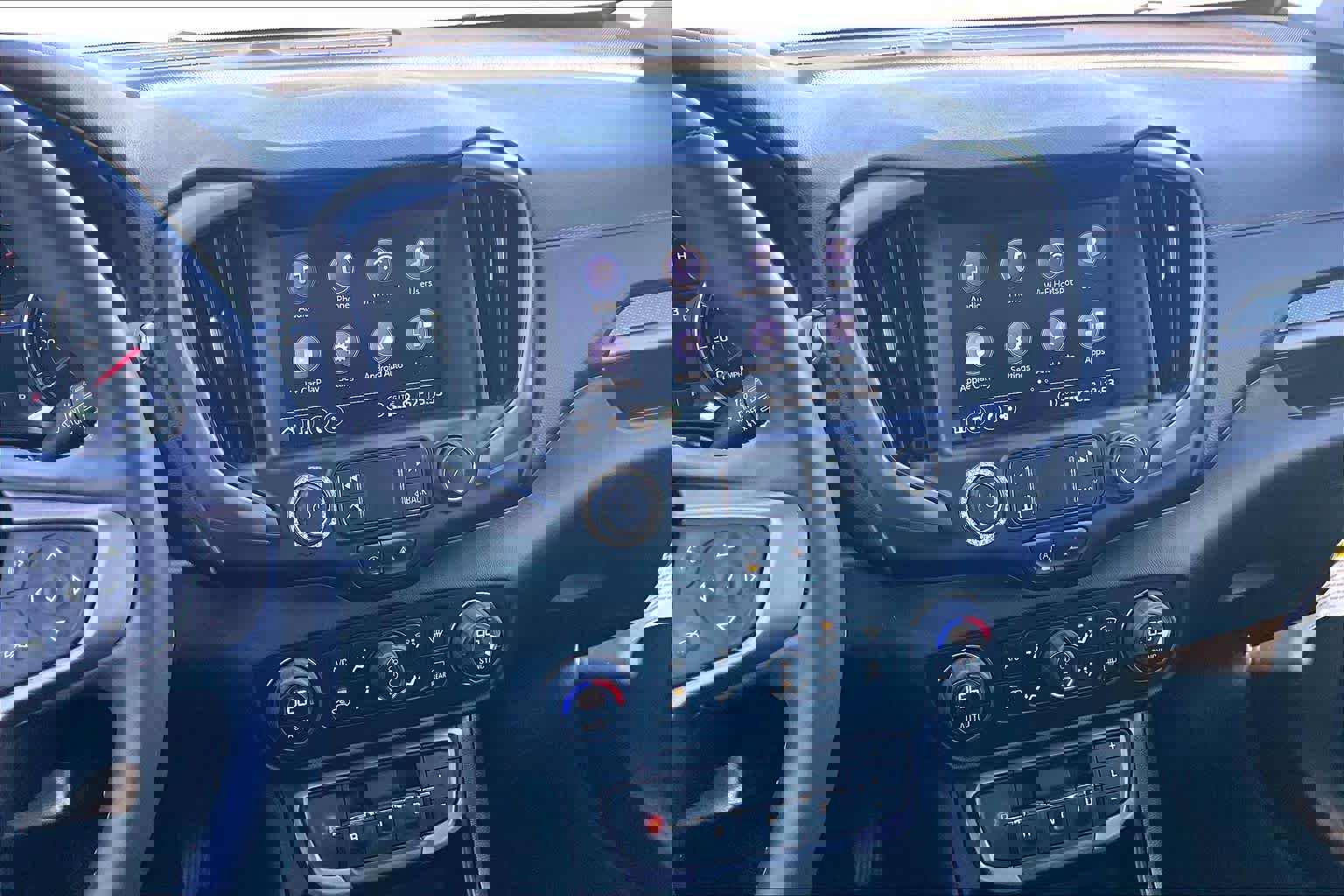 Used 2024 GMC Terrain AT4 w/ Tech Package image 7