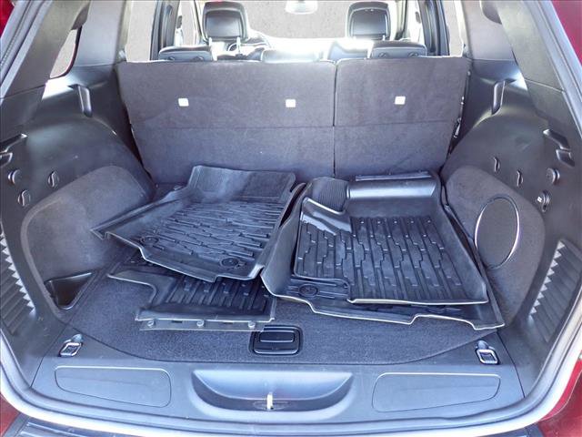 Used 2018 Jeep Grand Cherokee Altitude AWD/4WD image 8