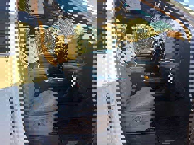 New 2026 GMC Sierra 2500 SLT w/ SLT Premium Package image 44