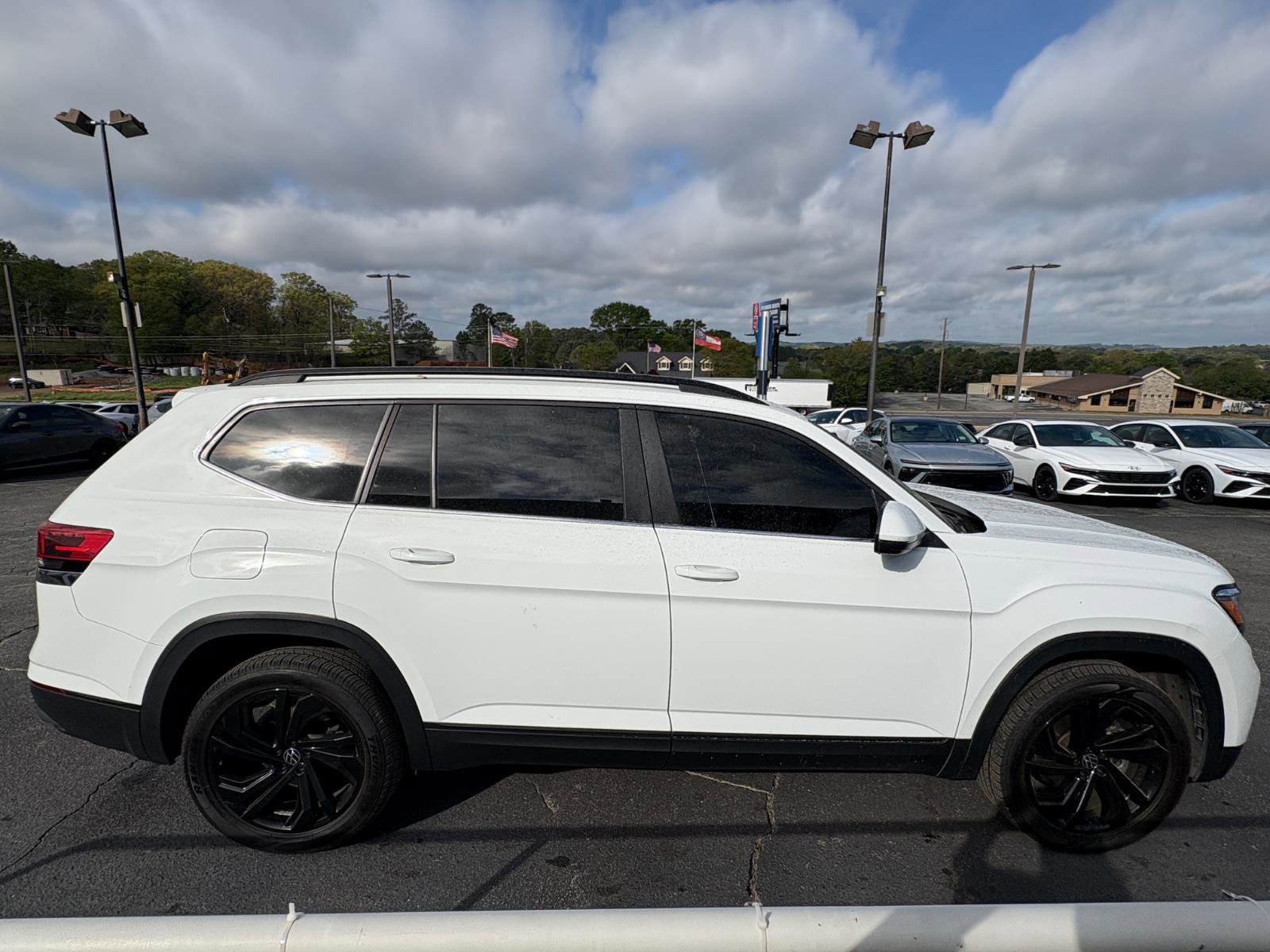 Used 2022 Volkswagen Atlas SE image 5