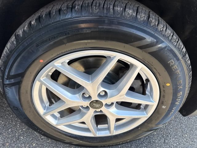 Certified 2024 Ford Edge SEL w/ Convenience Package AWD/4WD image 13
