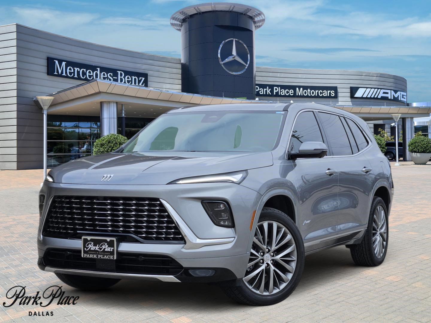 Used 2025 Buick Enclave Avenir w/ Trailering Package, 5000 lbs. image 1