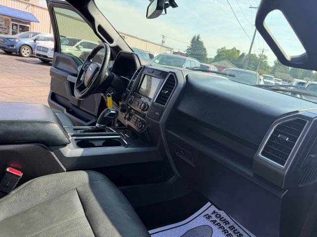 Used 2016 Ford F150 XLT w/ Equipment Group 302A Luxury AWD/4WD image 33